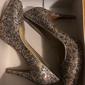 Never worn Nine West Heels